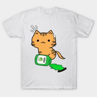 Cute Orange Cat Spilled Wasabi sauce T-Shirt